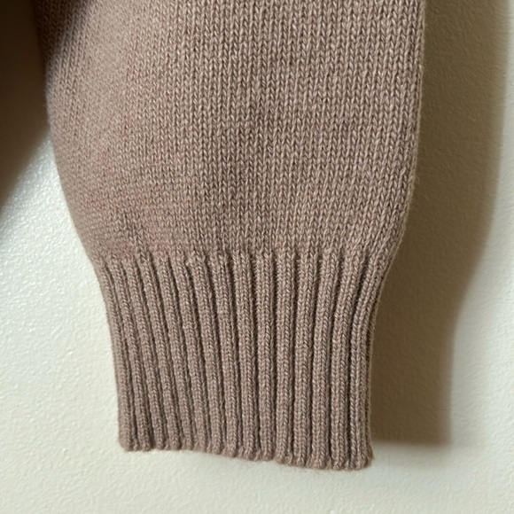 Anián Cashmino Crewneck in Quartz - Picture 8 of 11